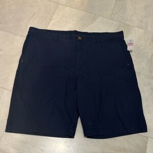 Men’s size 40 Tommy Bahama navy shorts